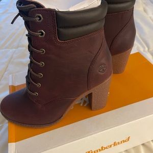 New in box Timberland Tillston Boots